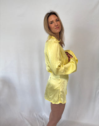 yellow rat en boa dress